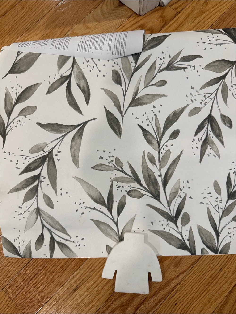 Magnolia Home Olive Branch Wallpaper -Black